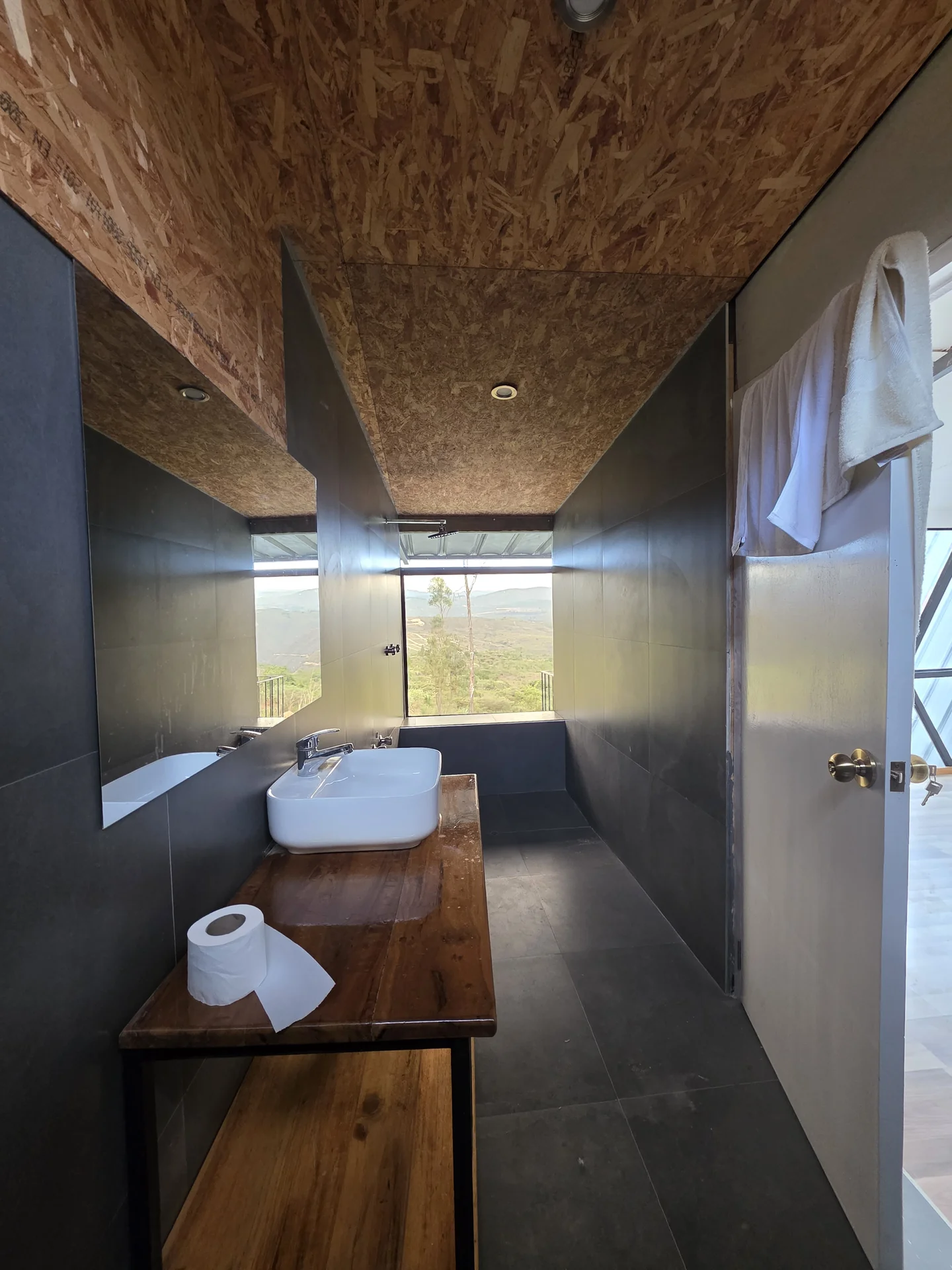 Baño del cuarto principal