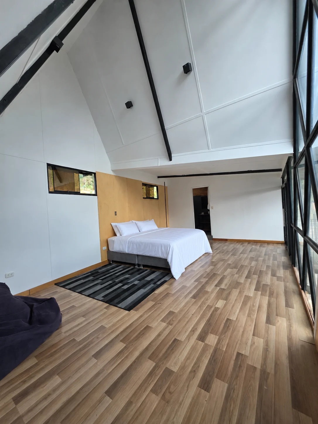 Habitación principal tendida